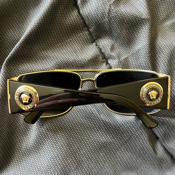 Versace Sunglasses - Picture 3 of 6